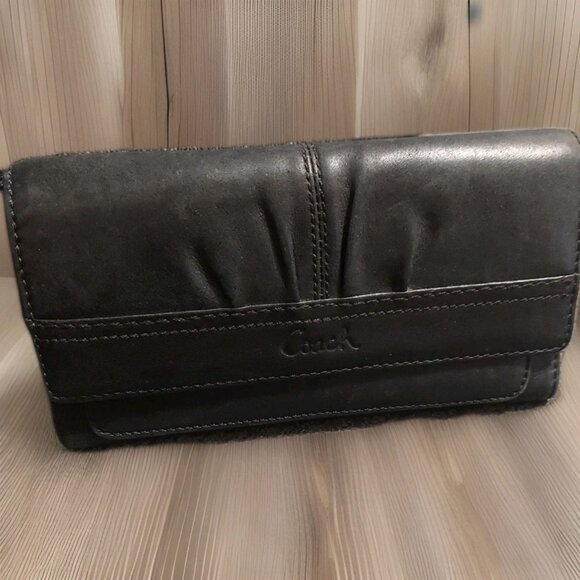 Coach Soho Women's Black Leather Pleated Trifold Wallet - Picture 1 of 11